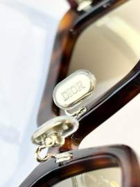 Picture of Dior Sunglasses _SKUfw79722223fw